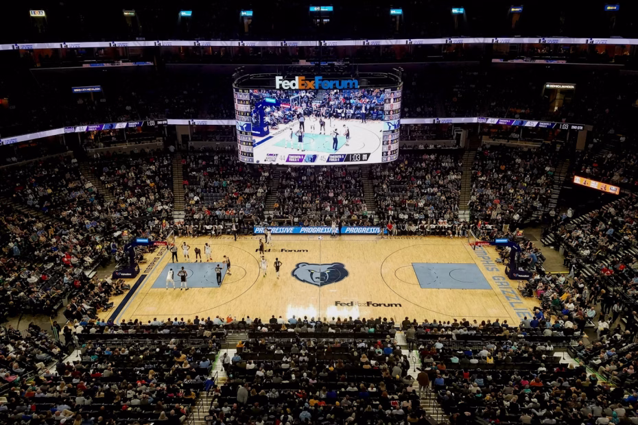 how many quarters in basketball